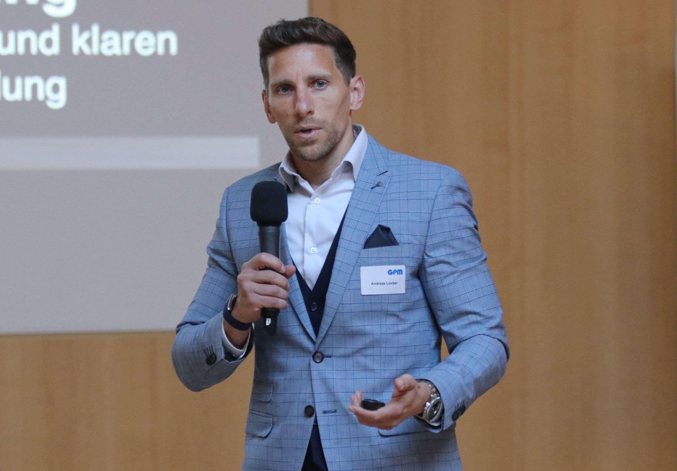 bild pm tag luftfahrt redner