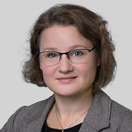 
                    
                     Gabriele
                     Russnak
                