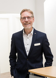 
                    
                     Andreas
                     Leschke
                