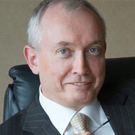 
                    
                     Uwe
                     Techt
                