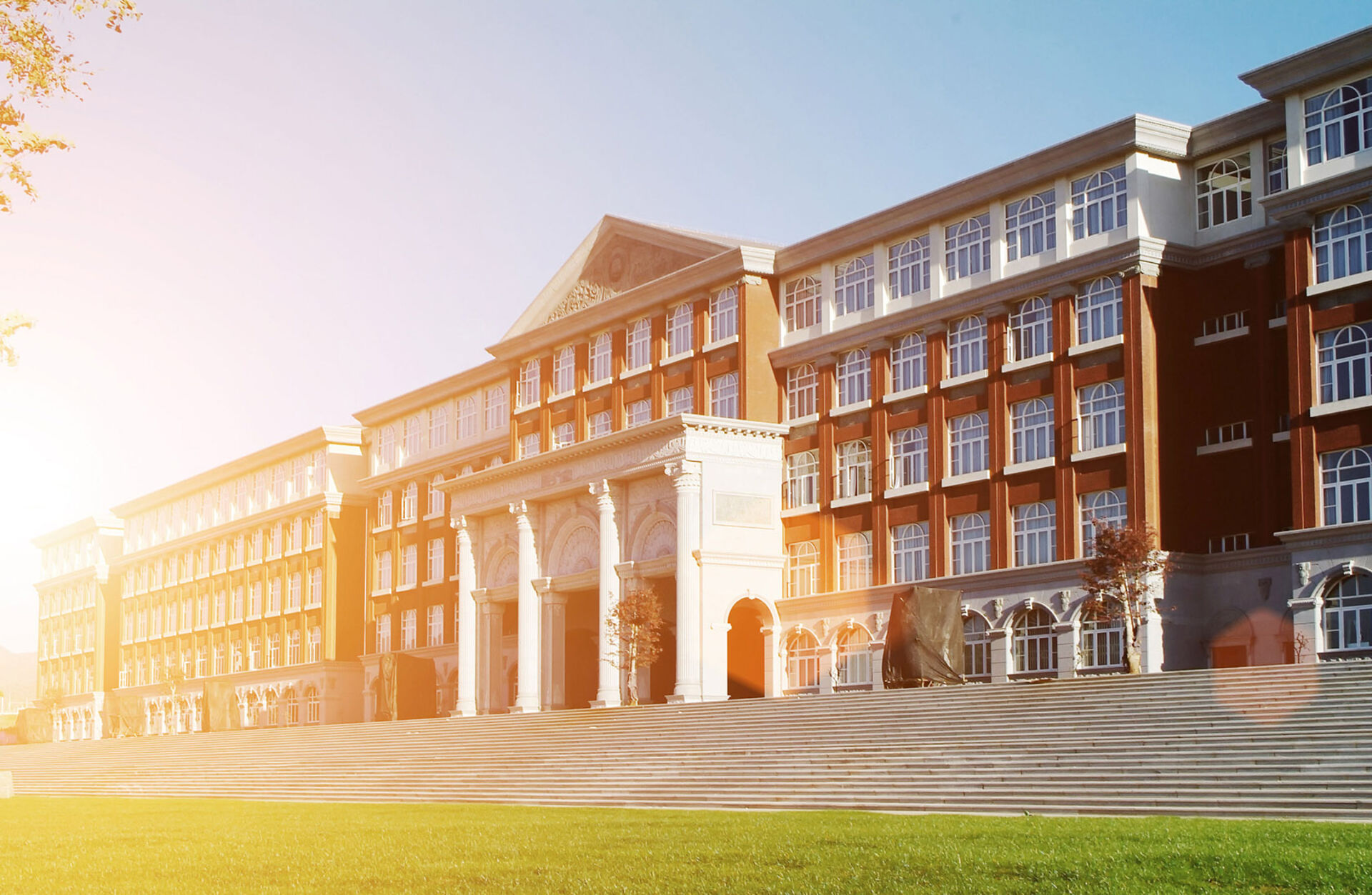 Hochschule in historischem Gebäude