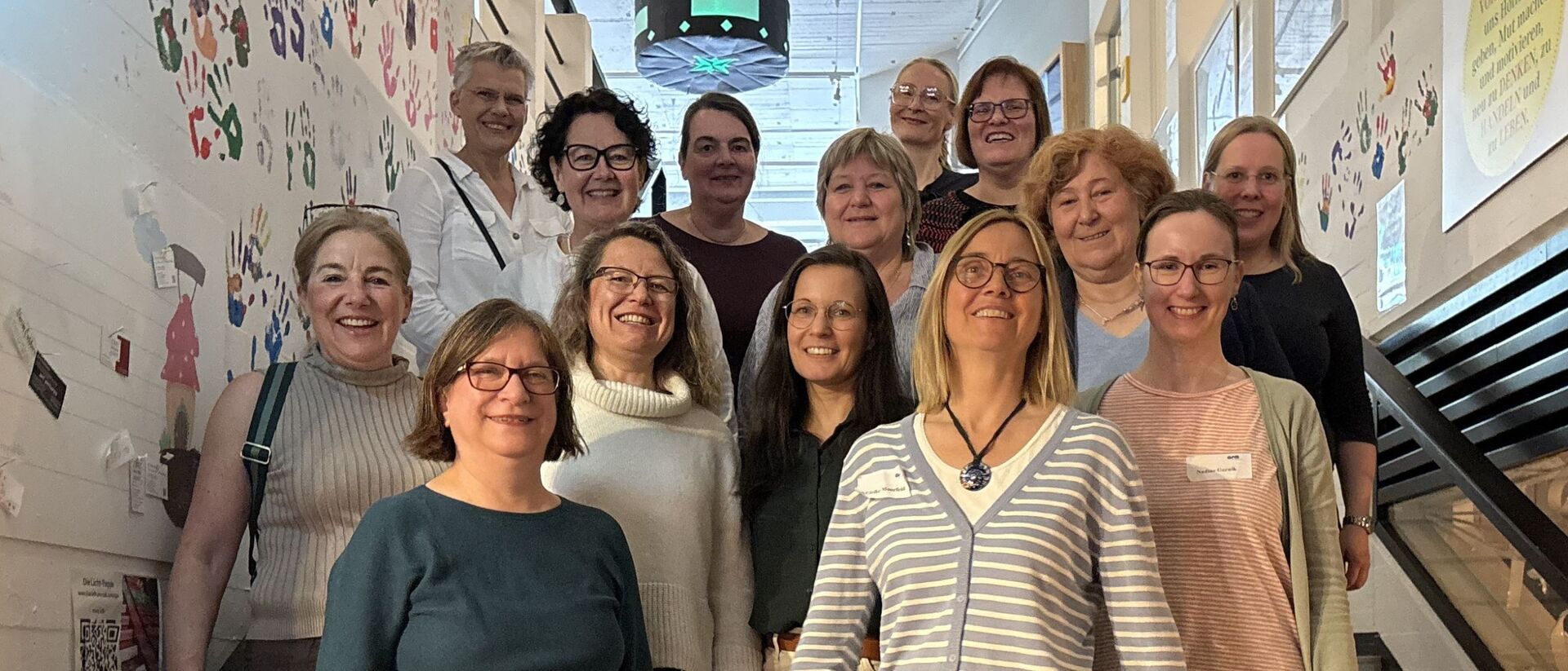 bild gruppe frauen