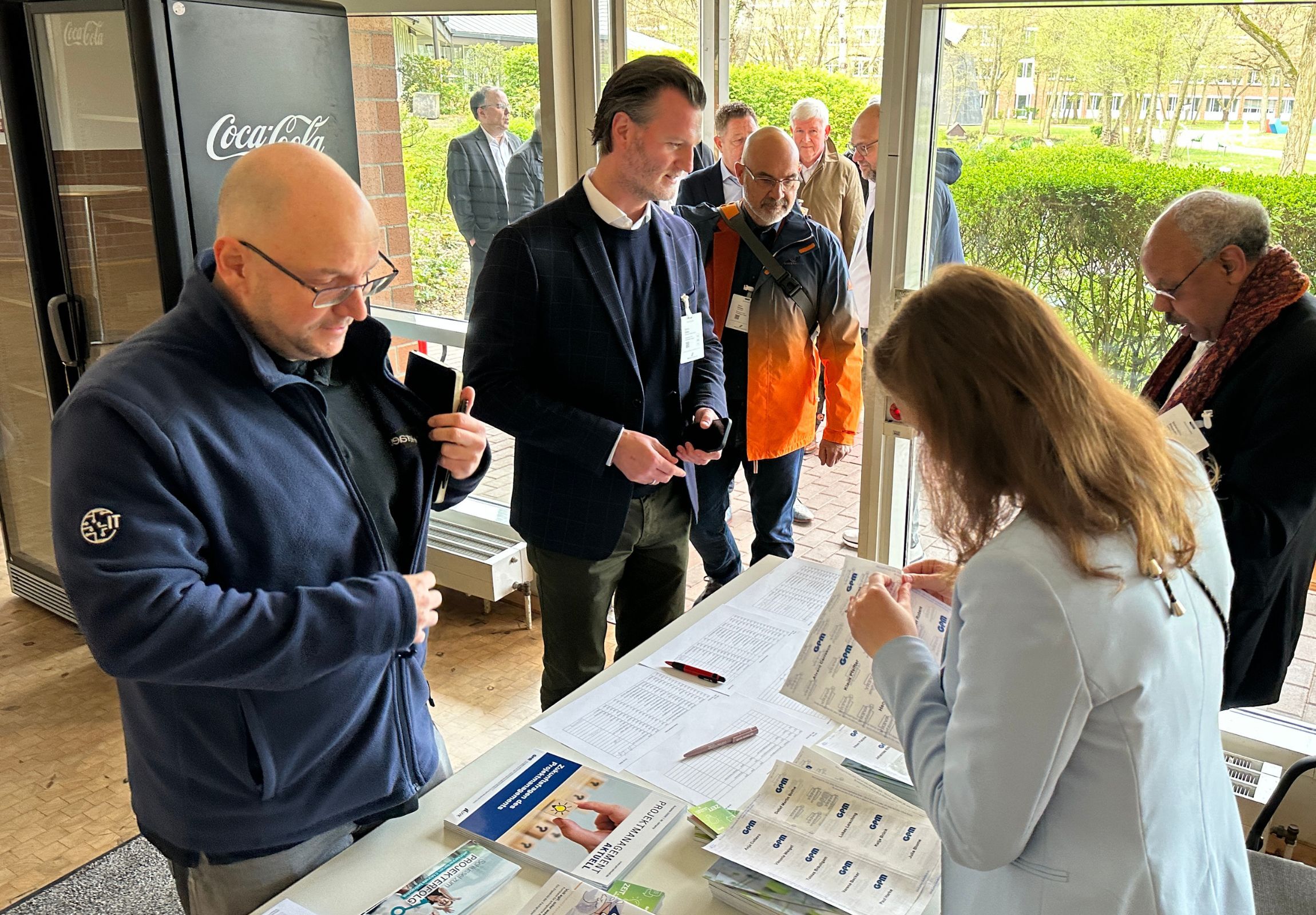 bild pm tag luftfahrt check in