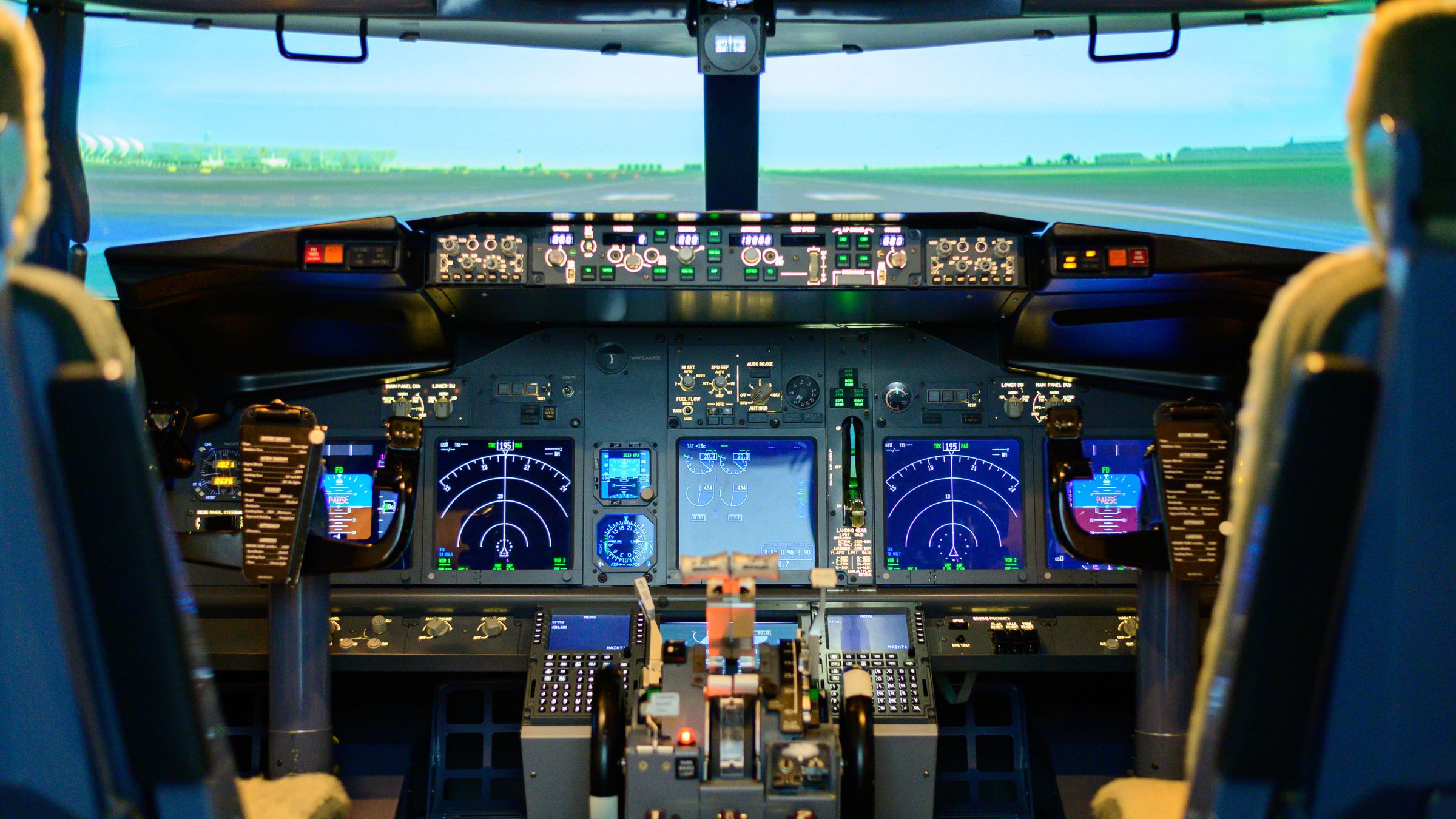 bild flugzeug cockpit