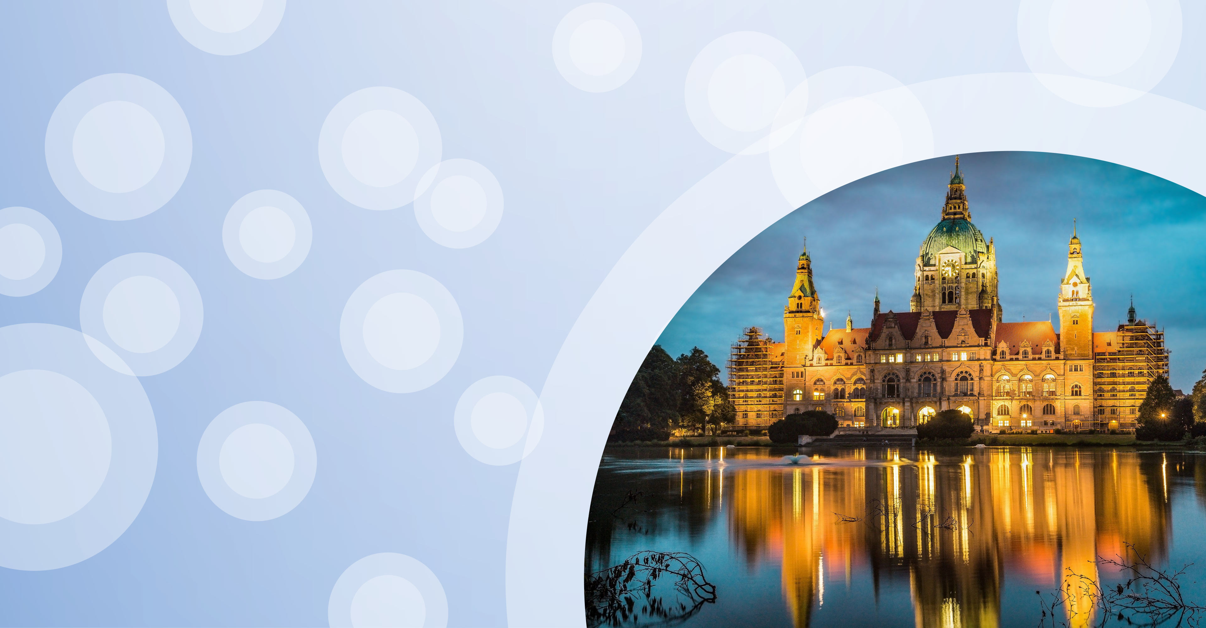 Regionalgrafik in hellblau mit halbtransparenten weißen Kreisen und Foto vom Rathaus in Hannover
