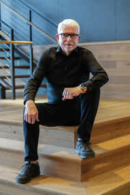 
                     DR.
                     Jeff
                     Sutherland
                