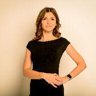 
                    
                     Stefanie
                     Hanschkatz
                