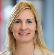 
                    
                     Julia
                     Akkaya
                