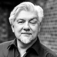 
                    
                     Peter
                     Schwöbel
                